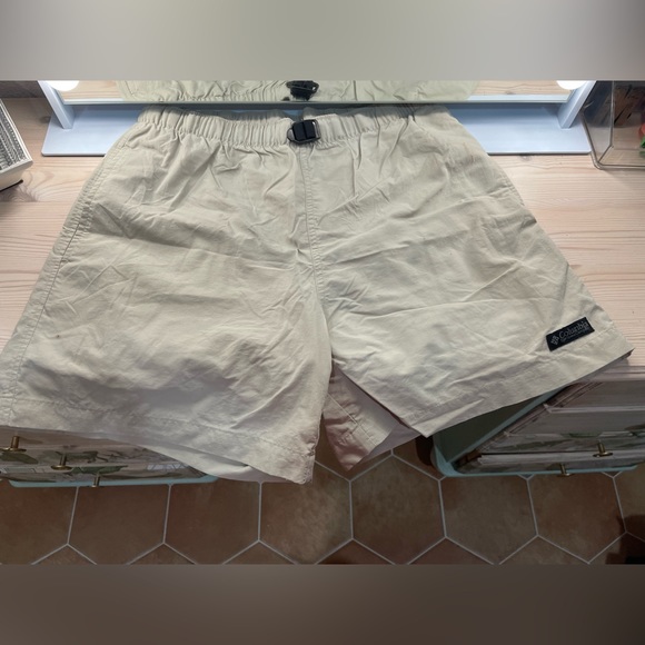 Colombia hiking shorts and Brooks running short - Picture 3 of 8